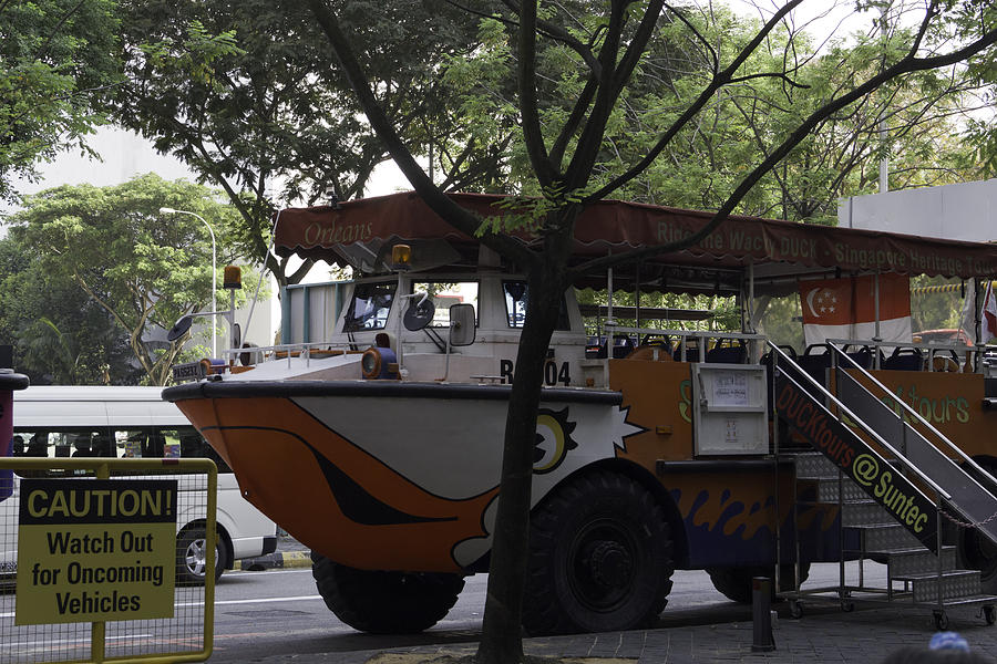 Tree Photograph - Amphibious vehicle used for ducktour in Singapore by Ashish Agarwal