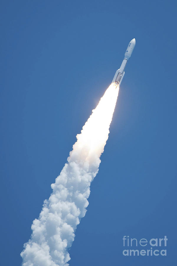 An Atlast V Rocket Carrying The Juno Photograph