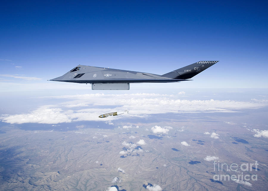 An F-117 Nighthawk Releases A Gbu-31 Photograph