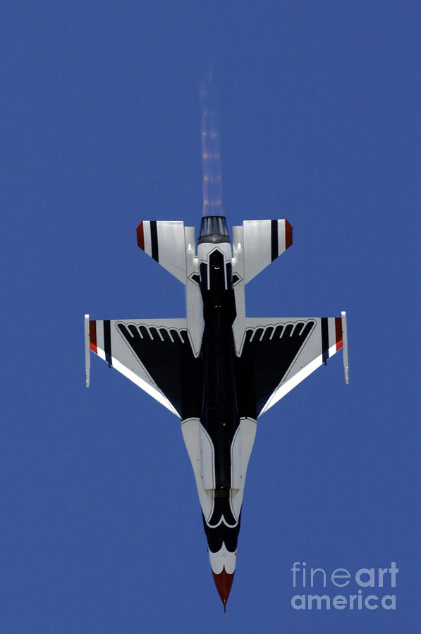 An F-16 Falcon Dives Straight Photograph by Stocktrek Images