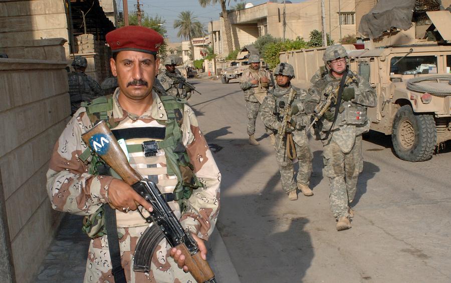 An Iraqi Soldier Leads The Way Photograph by Everett - Fine Art America