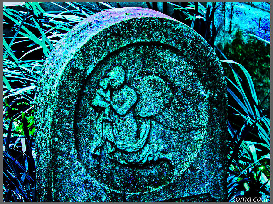 Headstone Photograph - Angel and Child Headstone by Toma Caul