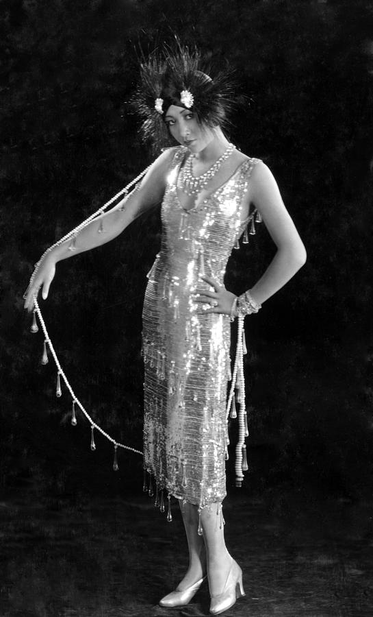 Anna May Wong, 1920s Photograph by Everett