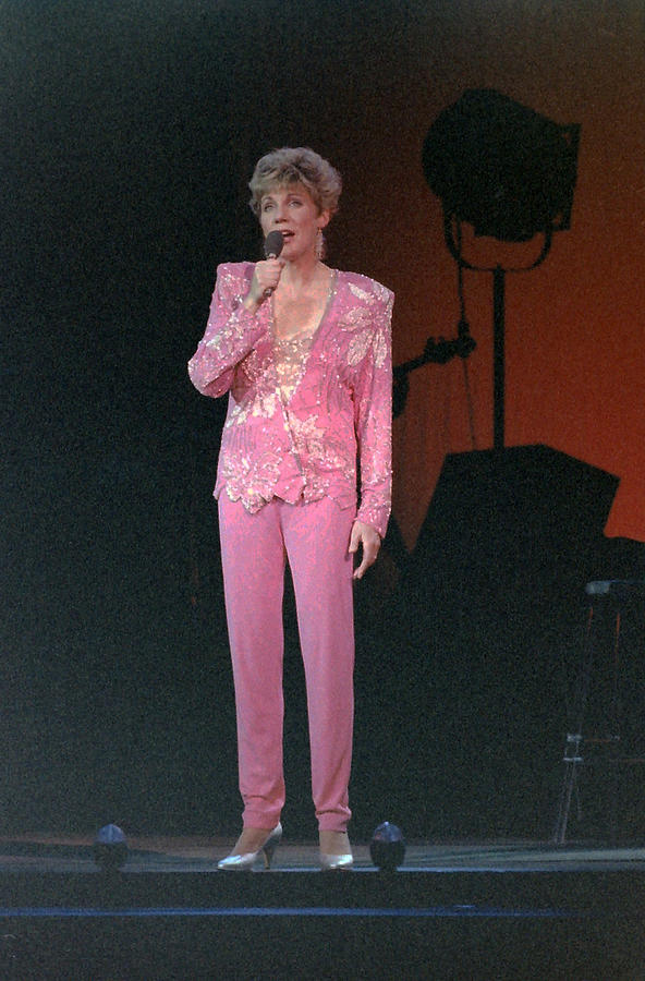 Anne Murray Photograph by Mike Martin