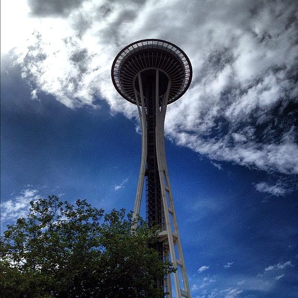 Architecture Photograph - Another Beautiful Sunday! #seattle by Chris Schielzo