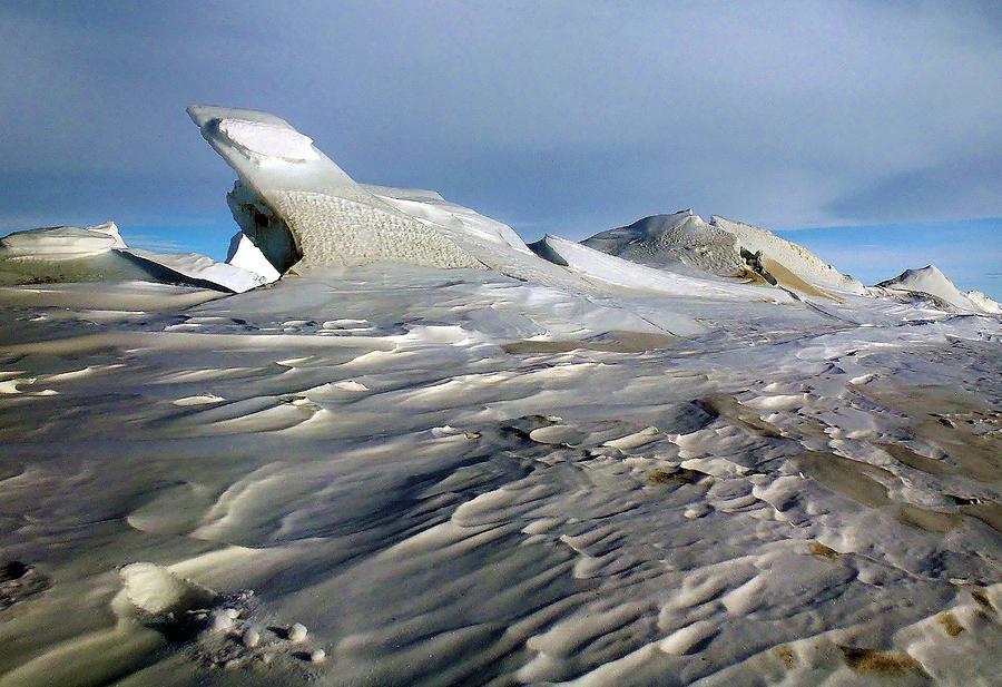 Nature Photograph - Antarctic Landscape 132 by David Barringhaus