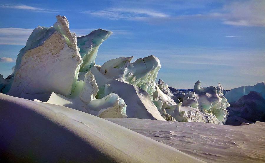 Nature Photograph - Antarctic Landscape 141 by David Barringhaus