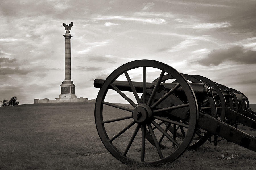 Antietam Cannon and New York Monument Photograph by Judi Quelland