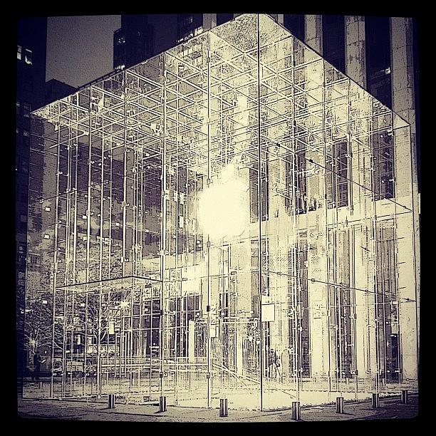 New York City Photograph - Apple Awesomeness by Dave Cryer