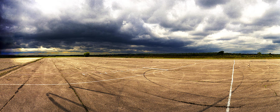 Approaching Thunderstorm - Beaulieu Photograph by Jan W Faul