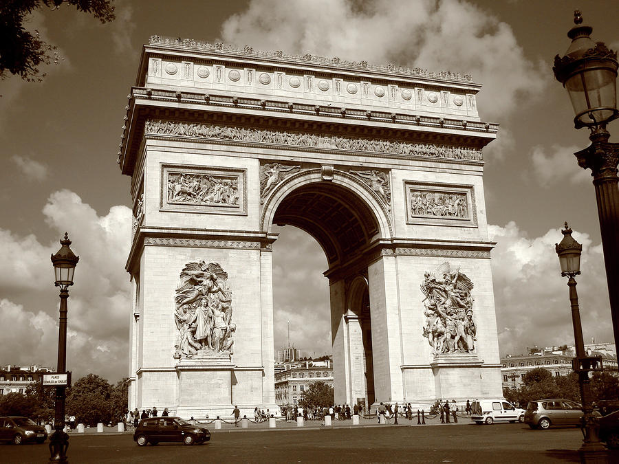 Paris Photograph - Arch by Roberto Alamino