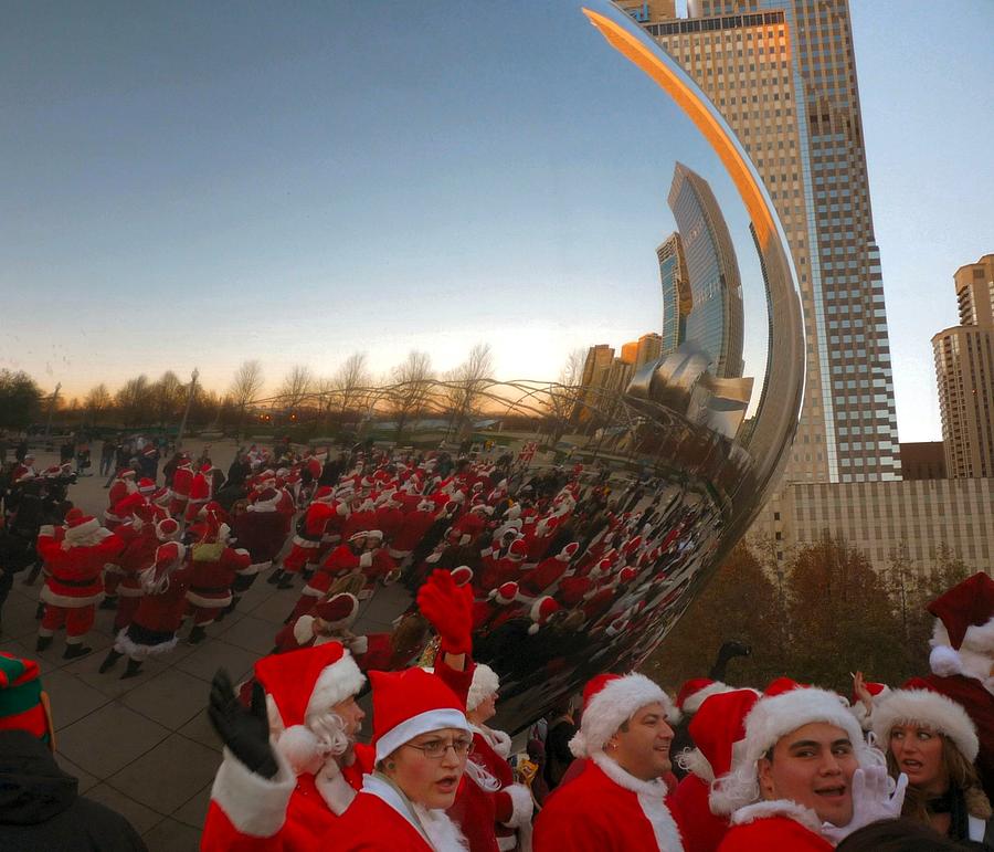 ARCHITECTURE Chicago Cloud Gate with Santas Photograph by William OBrien
