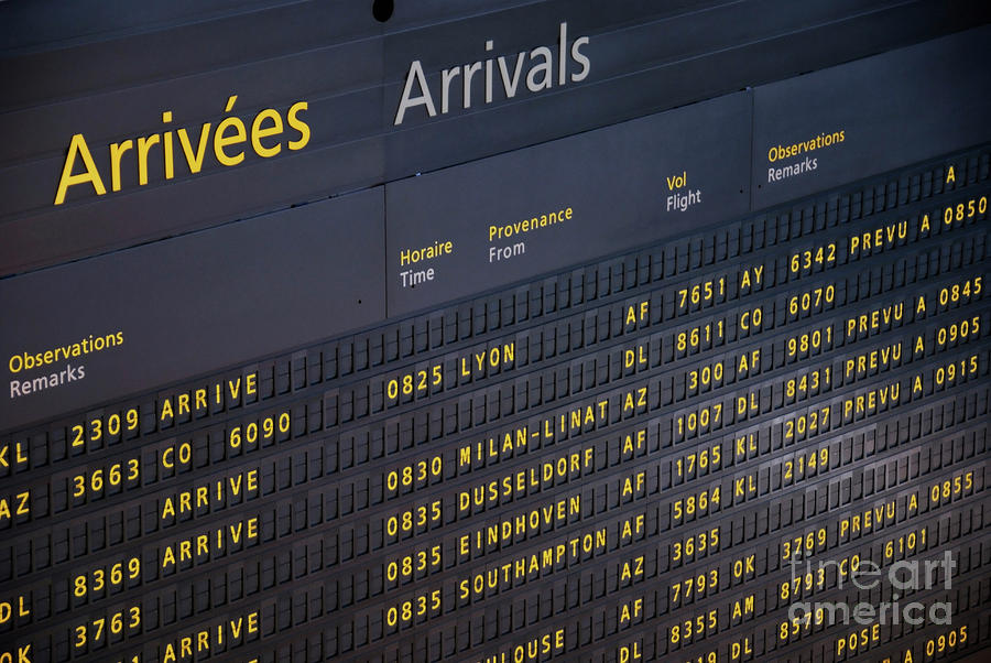 airport arrivals departures