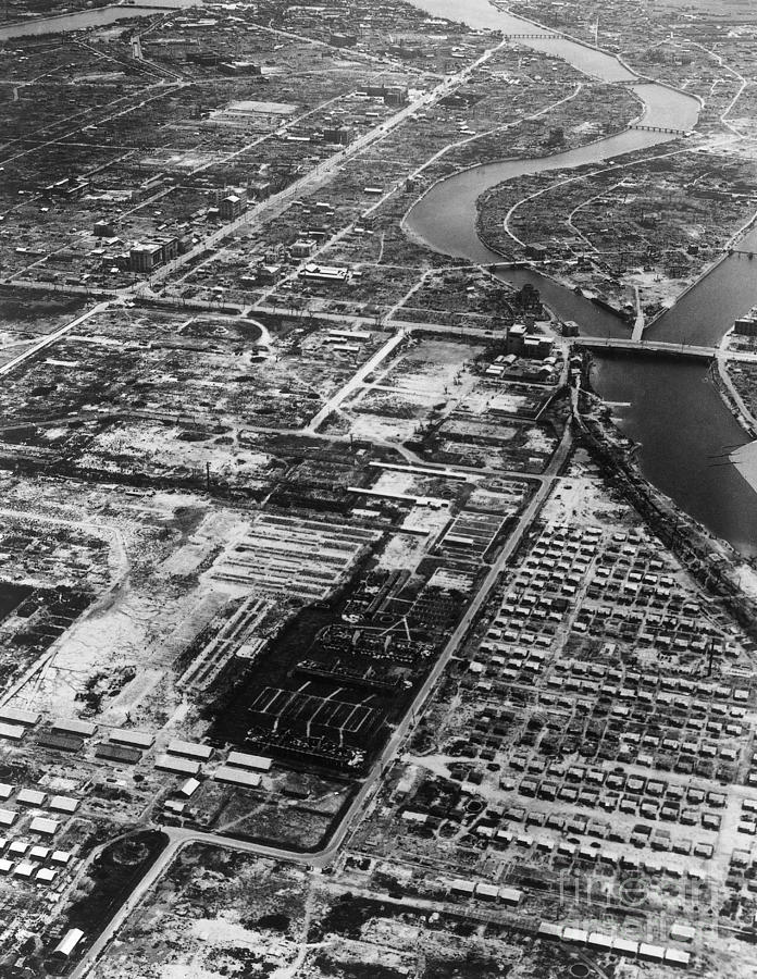 Atomic Bomb Destruction, Hiroshima Photograph by Photo Researchers