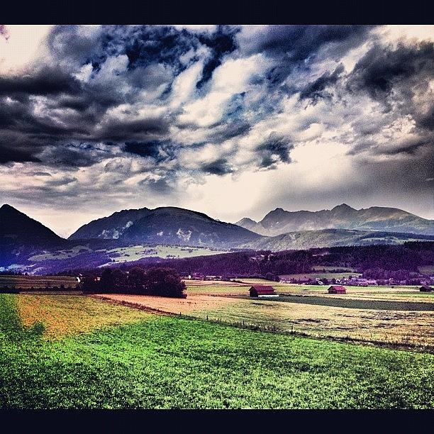 Nature Photograph - Austrian Alps #sierra_sandwich #gmy by Katarina Hlavacova