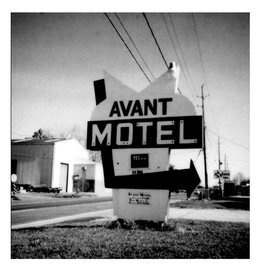 Avant Motel- La Hwy 80 Photograph by Doug Duffey