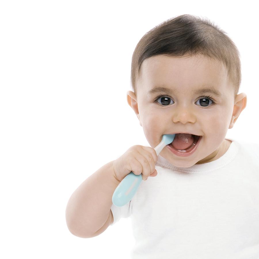 фото первый зуб малыша