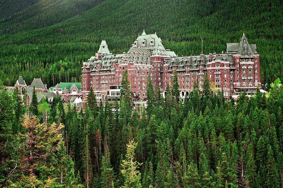 Banff Hotel 1607 Photograph By Larry Roberson - Fine Art America