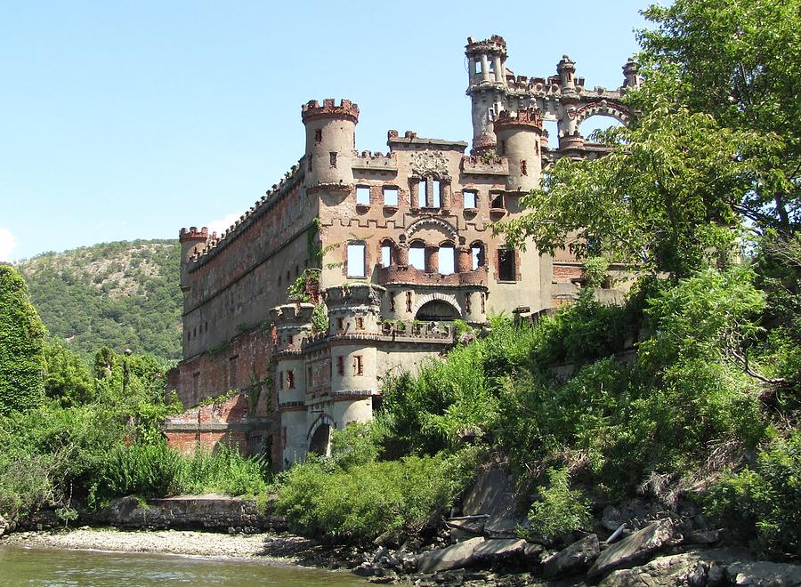 Bannerman Castle Photograph by RobLew Photography
