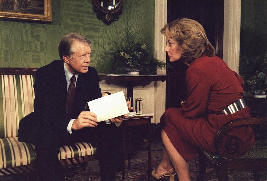 Barbara Walters Interviewing President Photograph by Everett | Pixels