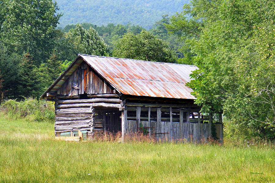 Barn along Slickfisher Road Photograph by Duane McCullough