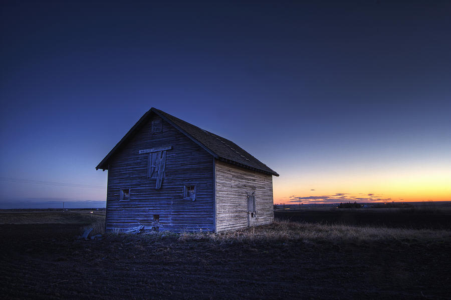 Barn At Sunset, Fort Saskatchewan Photograph by Dan Jurak