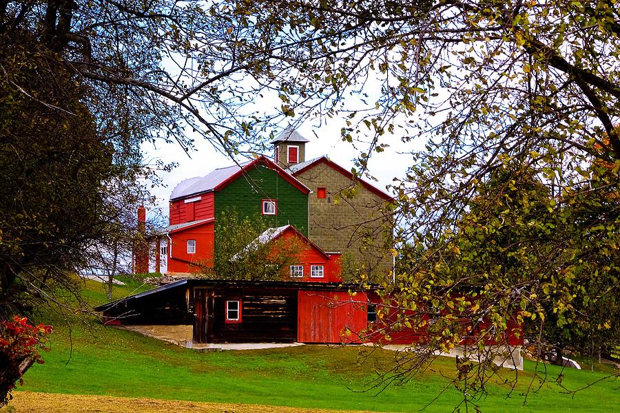 Landscape Photograph - Barn New Paltz by Michael Ray