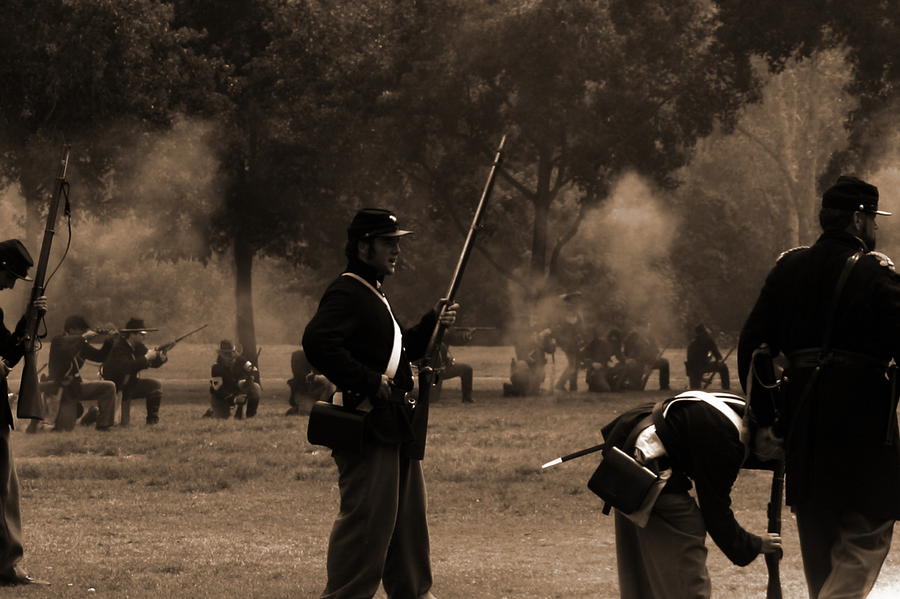 Gettysburg National Park Photograph - Battle Field by Pristine Cartera Turkus