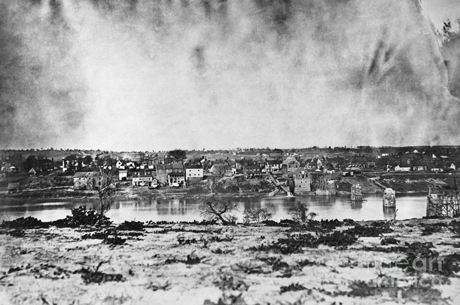 Battle Of Fredericksburg Photograph by Photo Researchers