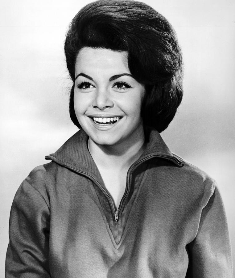 Beach Party Annette Funicello 1963 Photograph By Everett