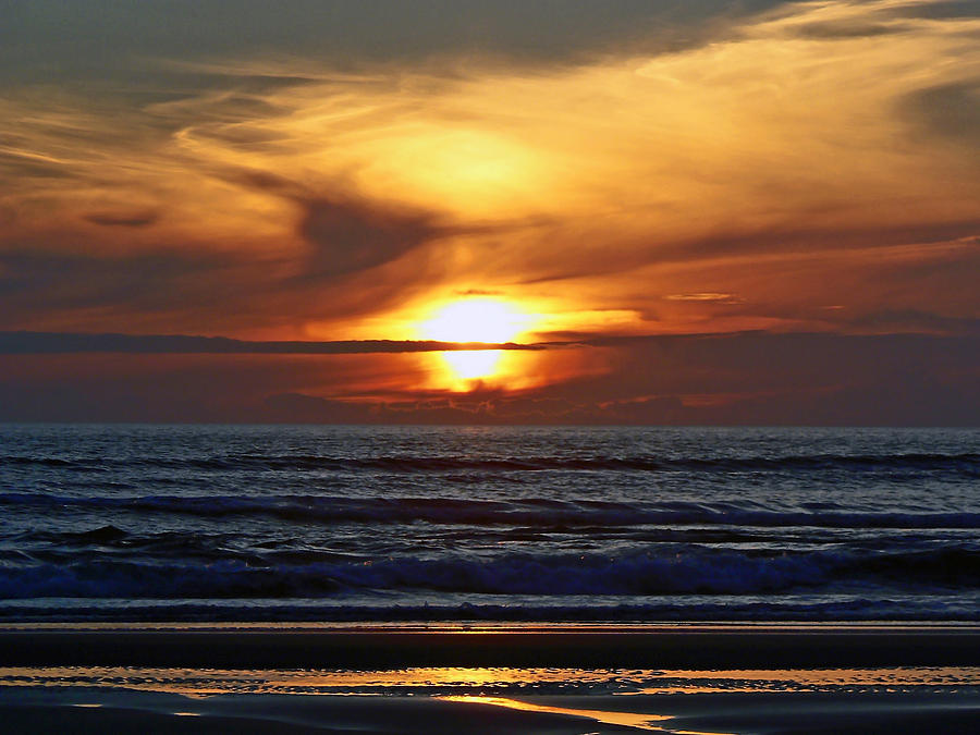 Beach Sunset  Photograph by Pamela Patch