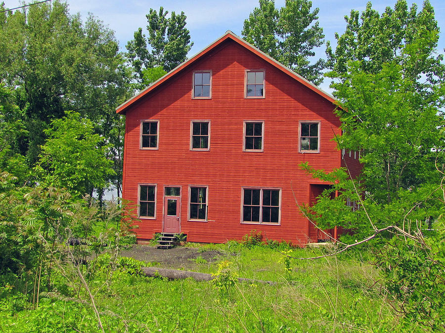 Beacon Red House Photograph by RobLew Photography