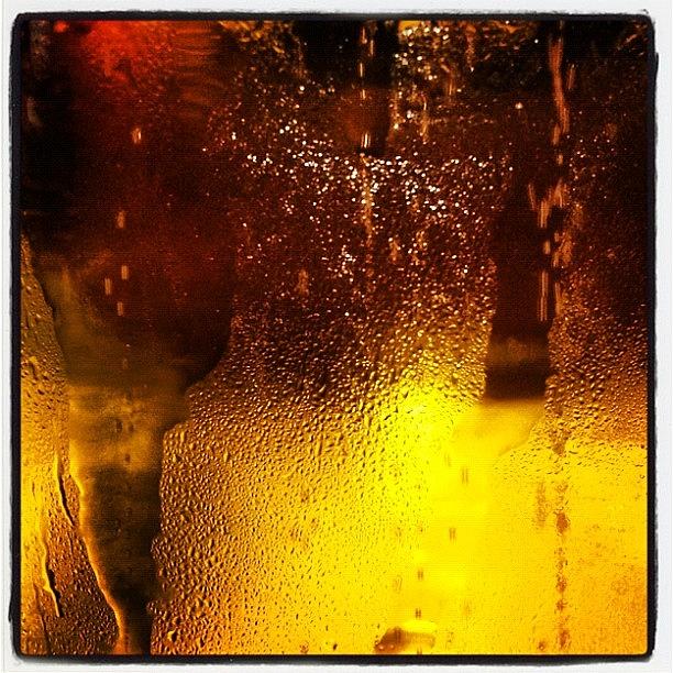 Abstract Photograph - Beer #beerhouse #bar #cold #gold by Michael Goyberg