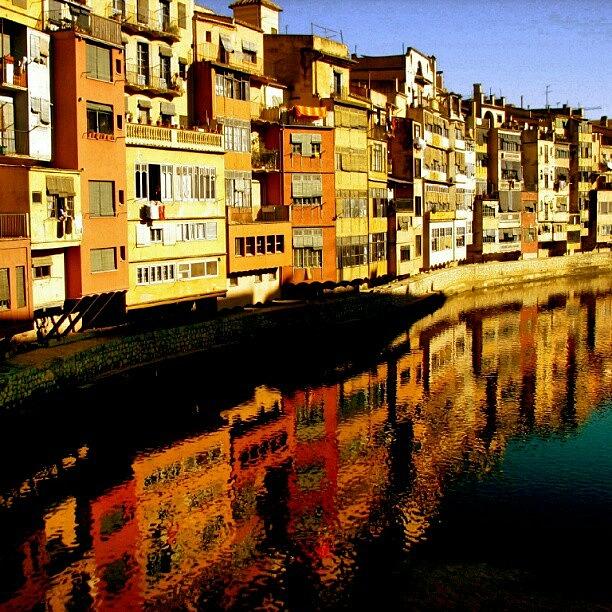 Girona Photograph - Beira-rio De Girona #girona #beira-rio by Gogliardo Maragno