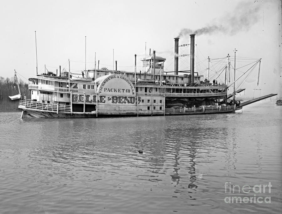 Belle of the Bends Steamboat 1906 BW Photograph by Padre Art
