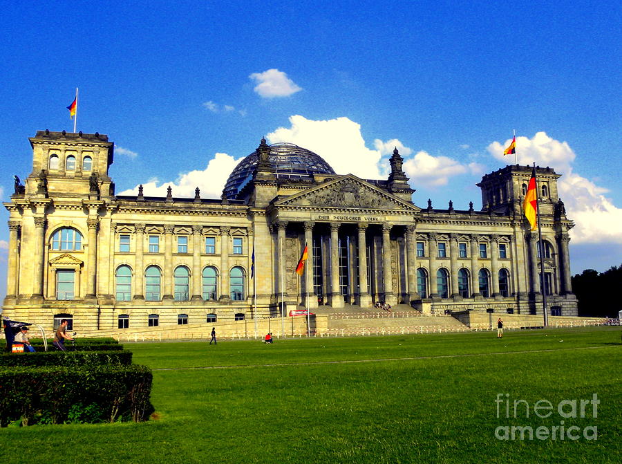 Architecture Photograph - Berliner Reichstag by Tanja Cathrin  Liebig
