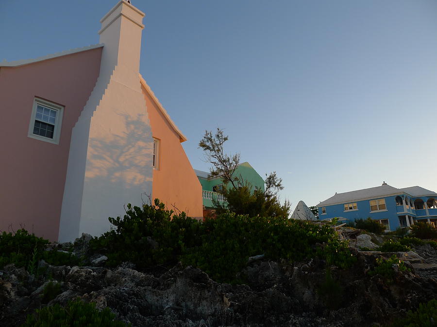 Bermudian Cottage at Sunrise Photograph by Richard Reeve