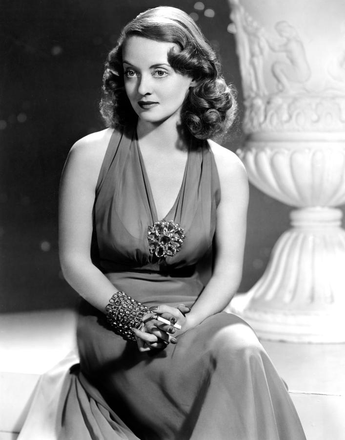 Portrait Photograph - Bette Davis, Warner Brothers, 1940s by Everett