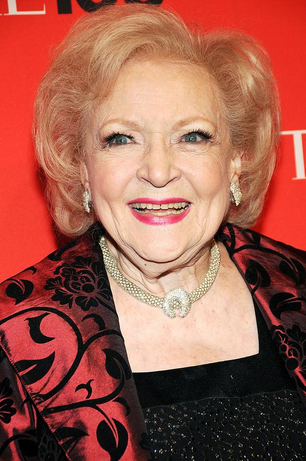 Betty White At Arrivals For Time 100 Photograph by Everett - Fine Art ...