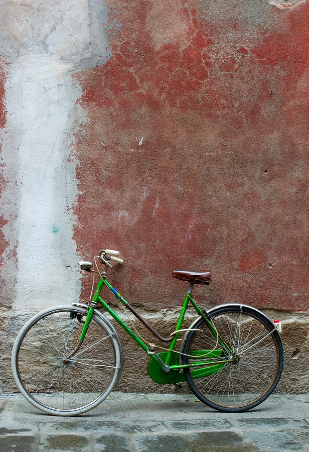 Bicycle and textured wall Photograph by Cliff Wassmann