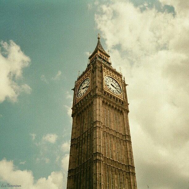 London Photograph - Big Ben by Eve Tamminen