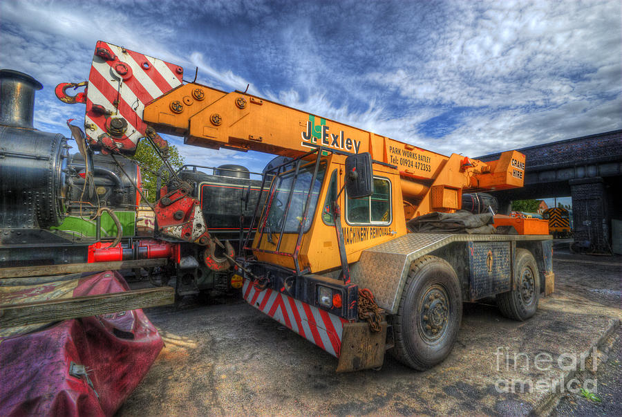 Big Crane 1.0 Photograph by Yhun Suarez