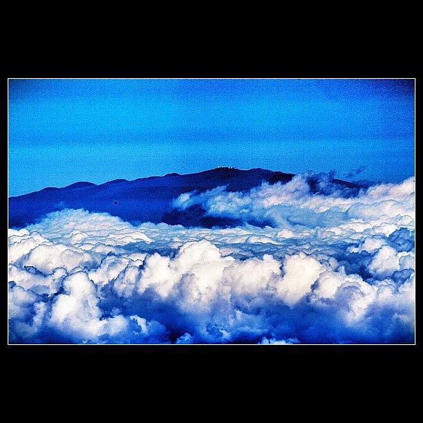 Igs Photograph - Big Island  Hawaii True The Clouds Shot by Moshe Biton