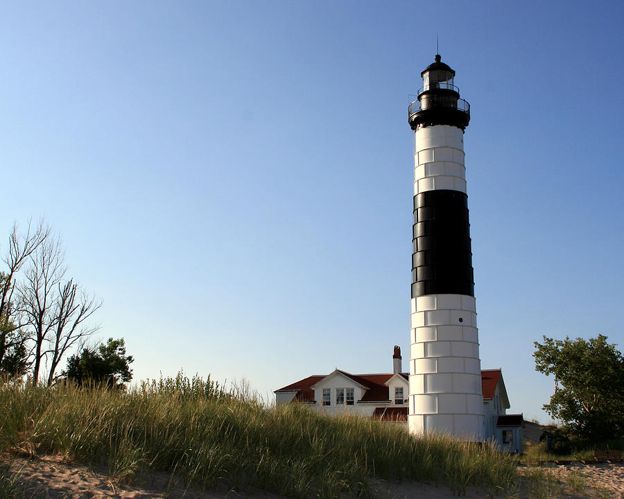 Big Sable Point Lighthouse 2 Photograph by George Jones