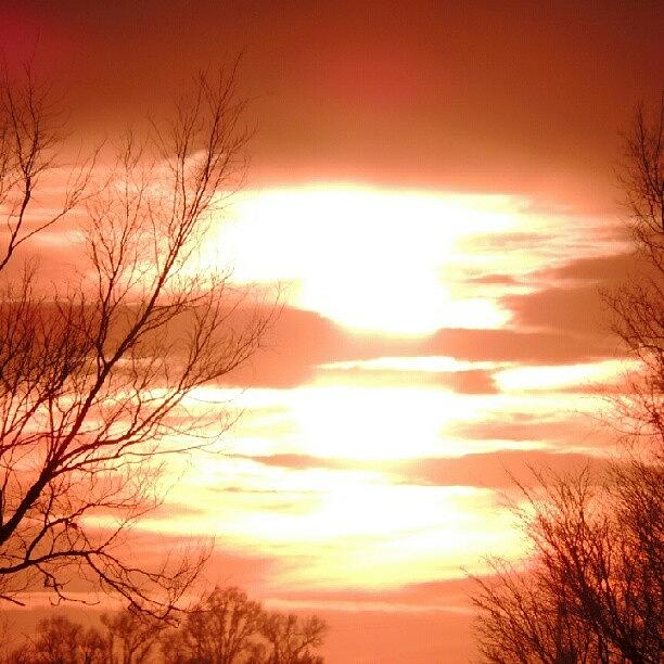 Big Sun Sundown Photograph by Kelli Stowe