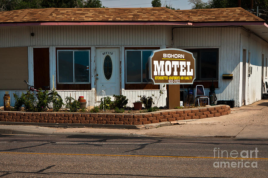 Bighorn Motel Photograph by Lawrence Burry