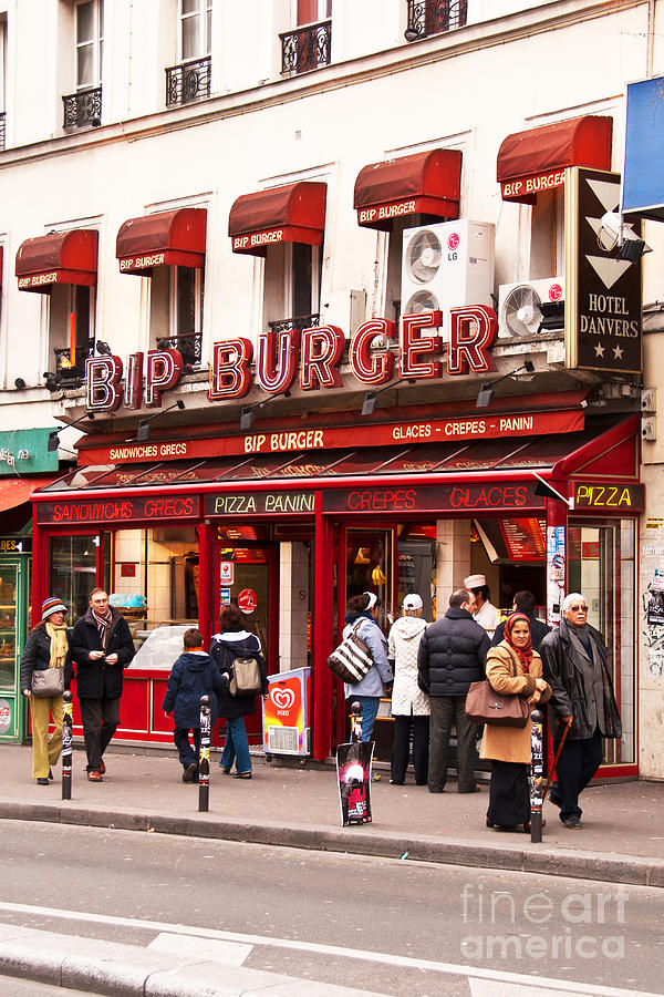 Paris Photograph - Bip Burger by Bob and Nancy Kendrick