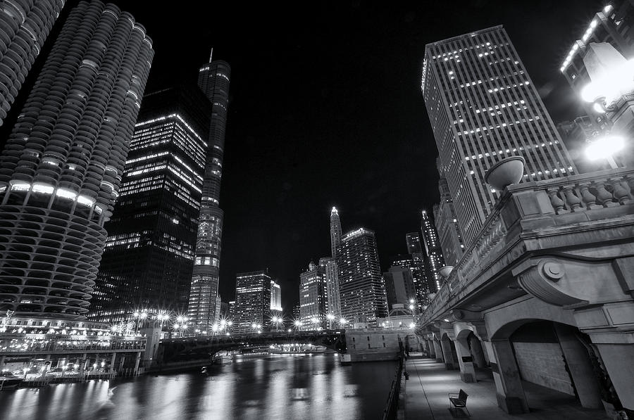 Chicago Skyline Photograph - Black and White Chicago River by Sheryl Thomas