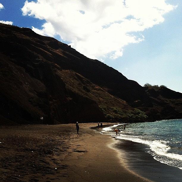 Maui Photograph - Black Sand Beach#maui by Kerri Lacey