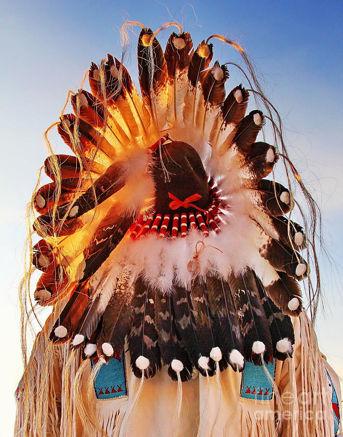 Blackfeet Headdress Photograph by Tom Cheatham - Fine Art America